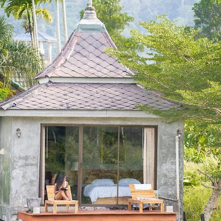 Anodard Phuket, Nai Yang Beach 他朗 外观 照片