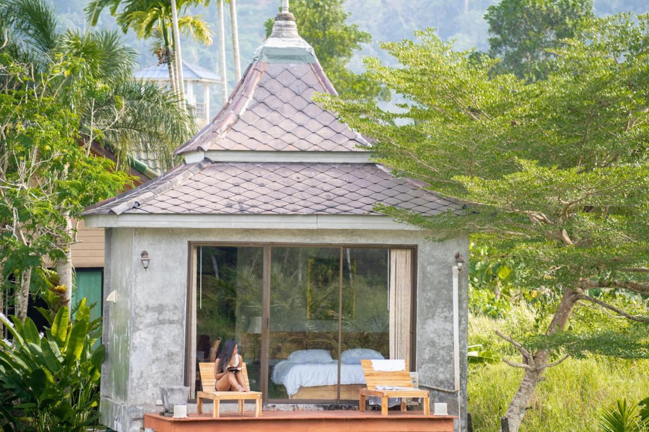 Anodard Phuket, Nai Yang Beach 他朗 外观 照片