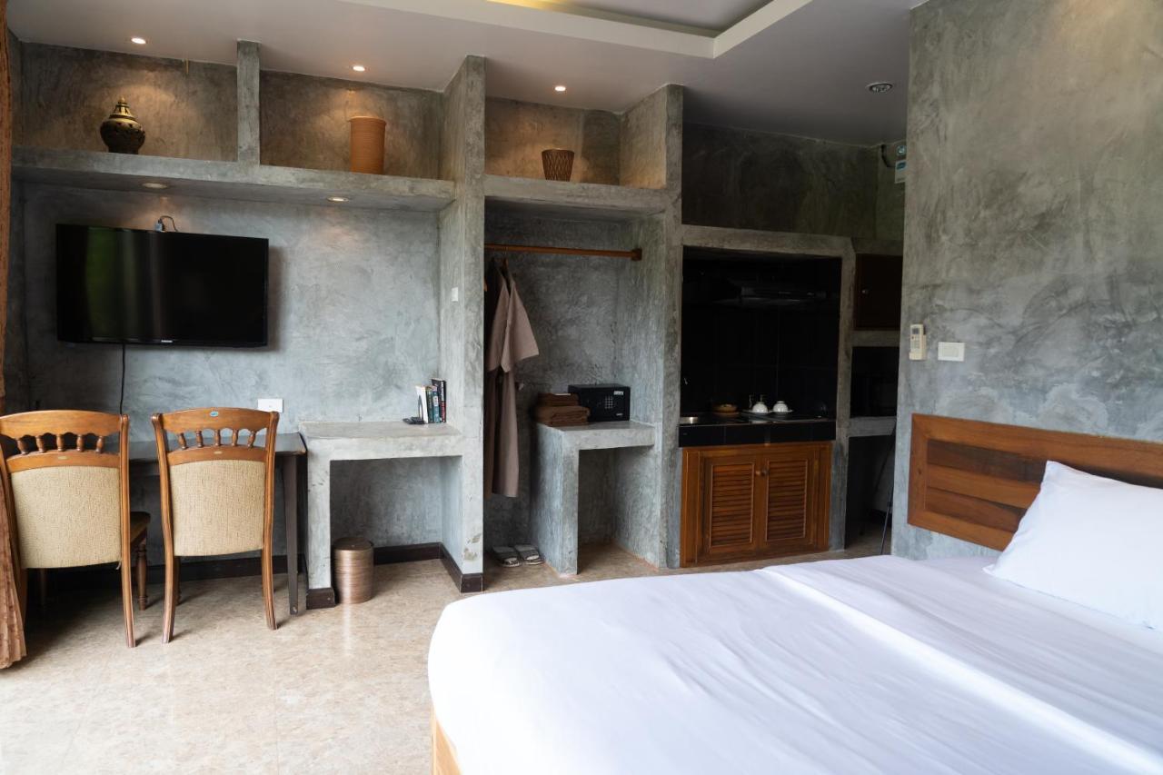 Anodard Phuket, Nai Yang Beach 他朗 外观 照片